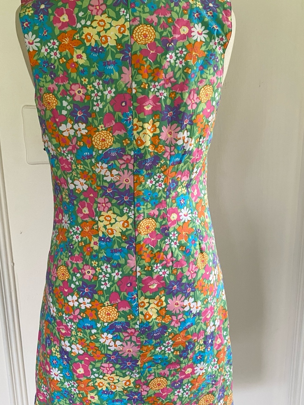 Vintage Lilly Pulitzer Bright Floral Mini Dress in Green, Pink & Blue Size 8 - Picture 2 of 9